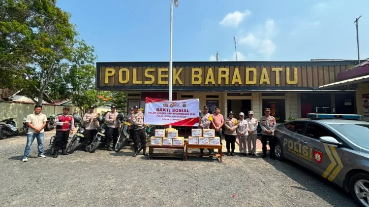 Polsek Baradatu Salurkan Bansos untuk Warga Prasejahtera