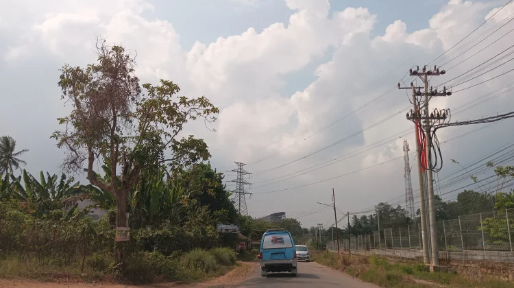 Jalan Penghubung Berperan Penting Dukung Mobilitas dan Perekonomian Warga