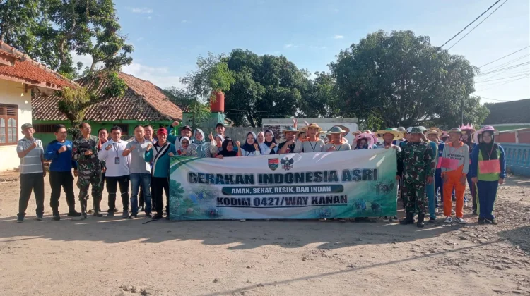 Lintas Sektor Bersatu Bersihkan Lingkungan di Baradatu