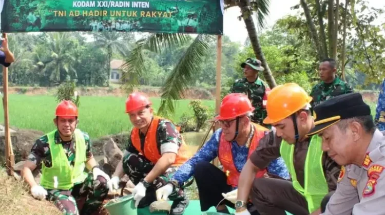 Danrem 043/Gatam Resmikan Groundbreaking Jembatan Armco