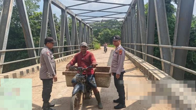 Personel Polsek Rebang Tangkas Gelar Patroli Siang Presisi