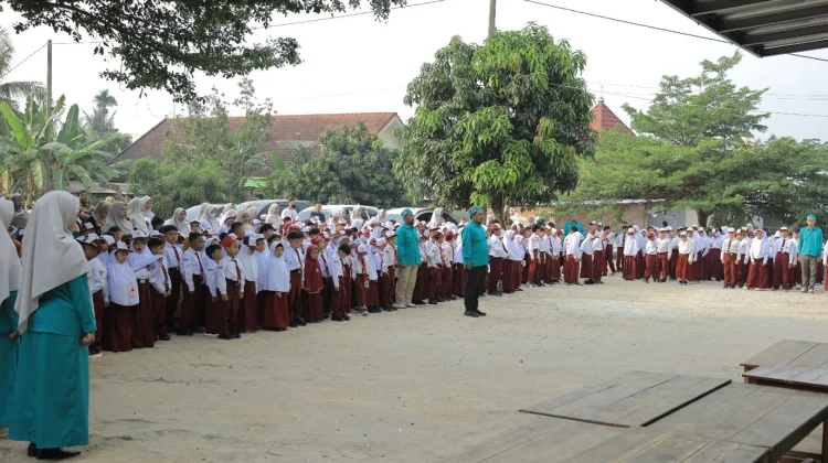 Maskot Upin Meriahkan MPLS SD Sang Pencerah Metro