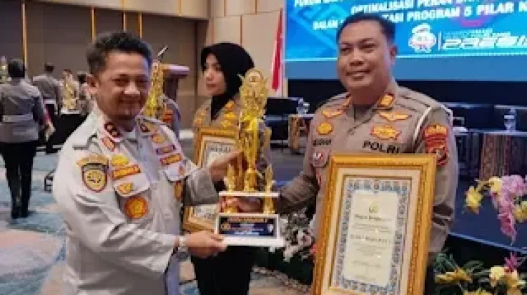 Satlantas Way Kanan Raih Tiga Penghargaan di Forum LLAJ