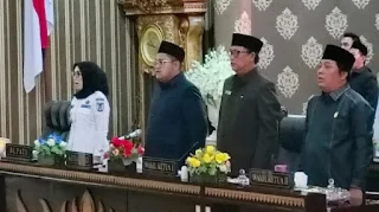 DPRD Way Kanan Sahkan Perda Literasi dan Bahas KUA-PPAS 2027