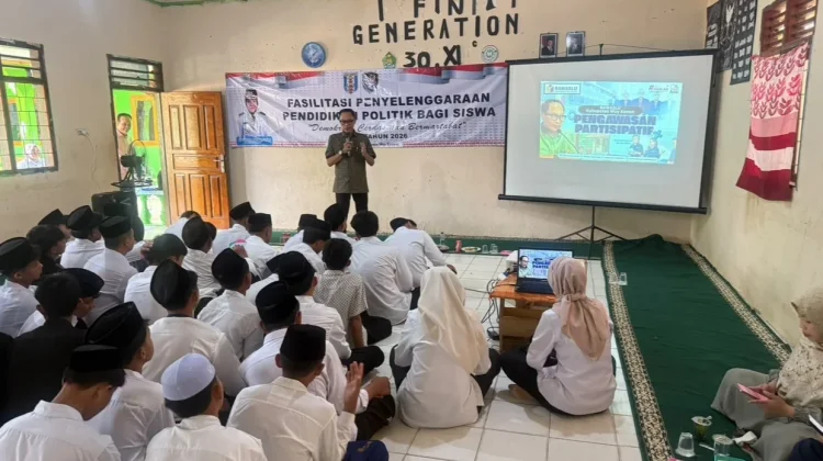 Bawaslu Way Kanan Edukasi Pemilih Pemula di MAS Kasui
