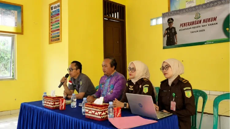 Kejari Way Kanan Sosialisasikan Pengelolaan Keuangan Desa