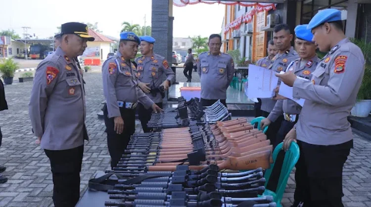 Bidpropam Polda Lampung Cek Senjata Api