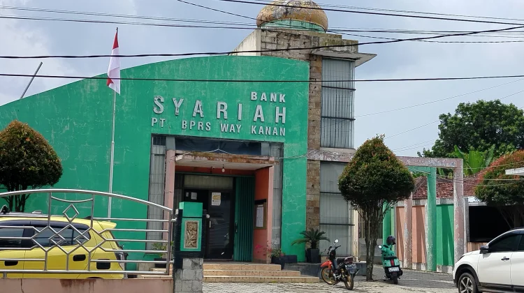Anggota DPRD Desak BPK Audit Bank Syariah Way Kanan