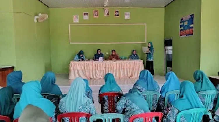 TP PKK Way Kanan Monitoring Program di Kampung Bandar Dalam