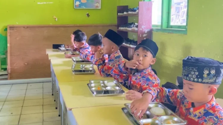 SPPG Bali Sadar Selatan Jamin Kualitas Menu untuk 2.600 Siswa