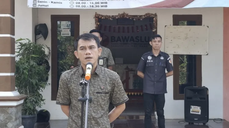Bawaslu Way Kanan Perkuat Pemahaman Hukum Kepemiluan