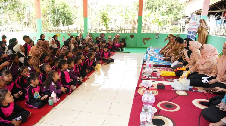 Pemkab Way Kanan Luncurkan Program Dharma Wanita Mengajar