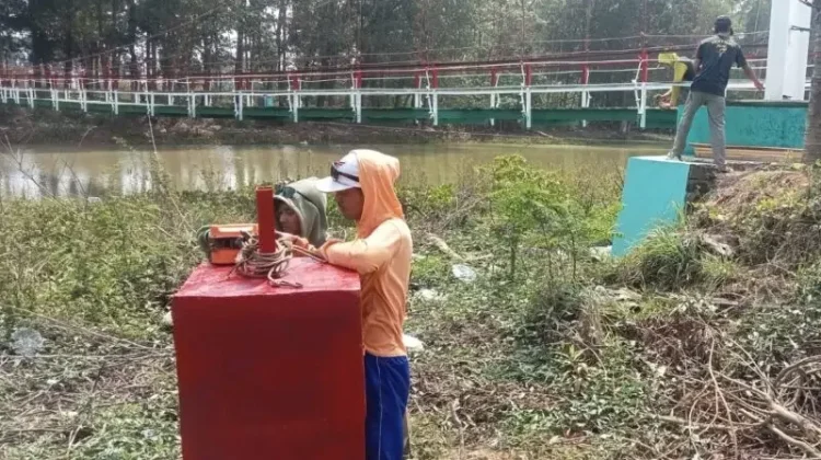 Kodim 0411 Selesaikan Rehabilitasi Jembatan Gantung