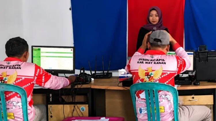 Disdukcapil Way Kanan Buka Layanan Adminduk di Kampung Sidoarjo