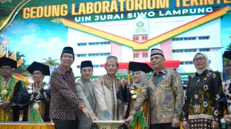 Menag Kukuhkan Lima Guru Besar UIN Metro