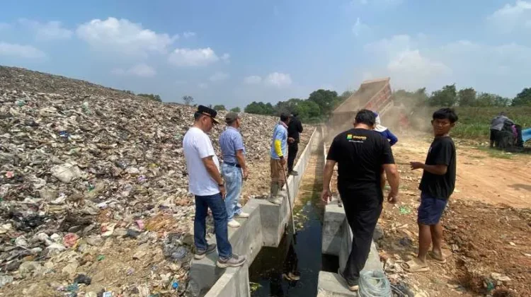 Wali Kota Metro Tinjau Penanganan TPAS Karang Rejo