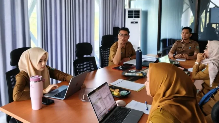 Bagian Hukum Way Kanan Bahas Raperbup Retensi Arsip