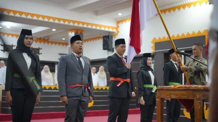 Wali Kota Kukuhkan Pengurus Purna Paskibraka