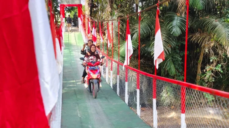 Jembatan Penghubung Tiuh Balak 2 dan Setia Negara Rampung Dibangun