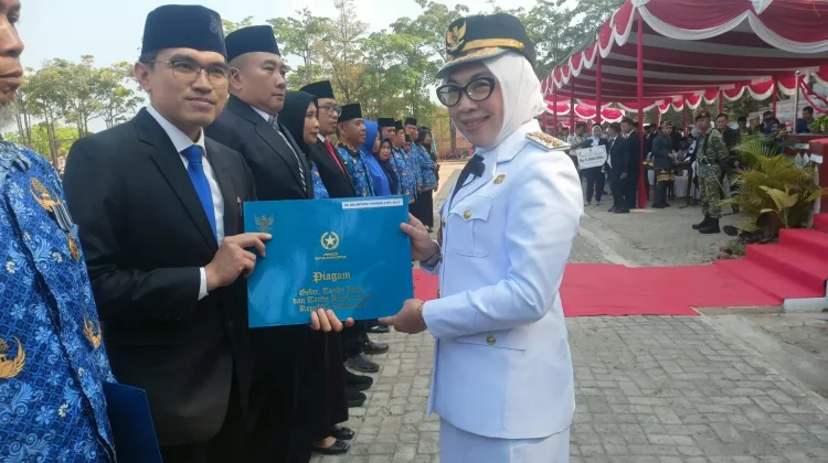 Tujuh ASN Way Kanan Raih Penghargaan Satyalancana Karya Satya