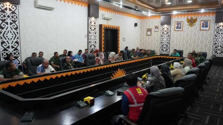 Korem 043/Gatam dan PLN Ramaikan CFD Metro