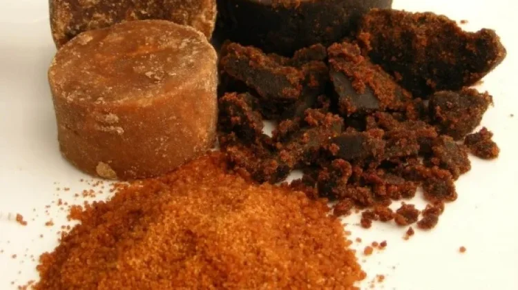 Dinas Perkebunan Way Kanan Dorong Pengembangan Gula Semut Banjit
