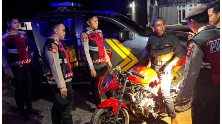 Polres Way Kanan Gelar Patroli Blue Light di Jalur Lintas Sumatera