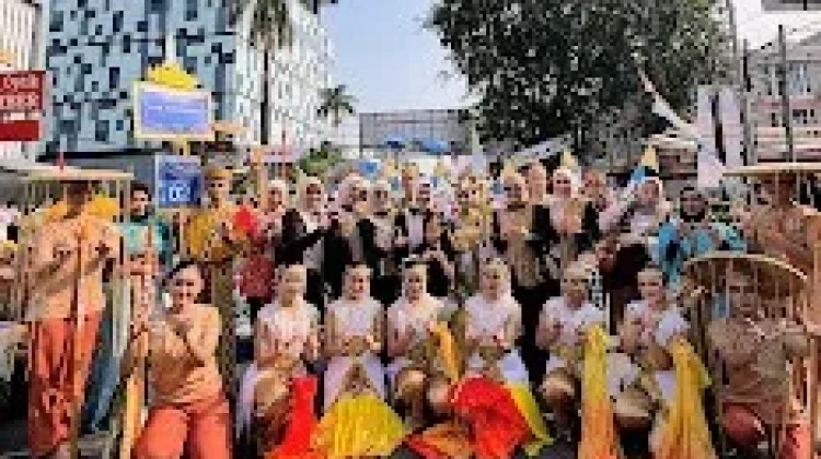 Way Kanan Tampilkan Filosofi Ikan Kemudik di Tapis Karnaval