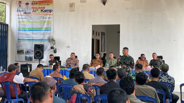 Tim Mabes TNI Edukasi Warga Way Kanan Cegah Karhutla