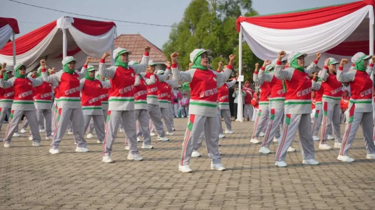 Lomba Senam LLI Meriahkan Kota Metro