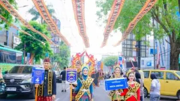 Kota Metro Tampilkan Putri Nuban di Karnaval