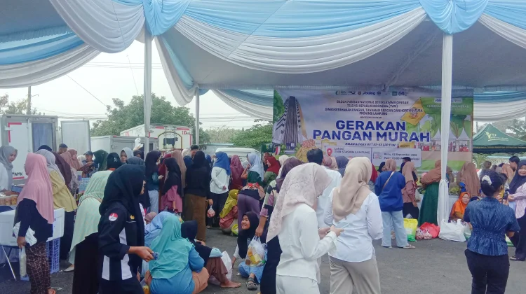 Peringati HUT ke-64, TVRI Lampung Gelar Gerakan Pangan Murah