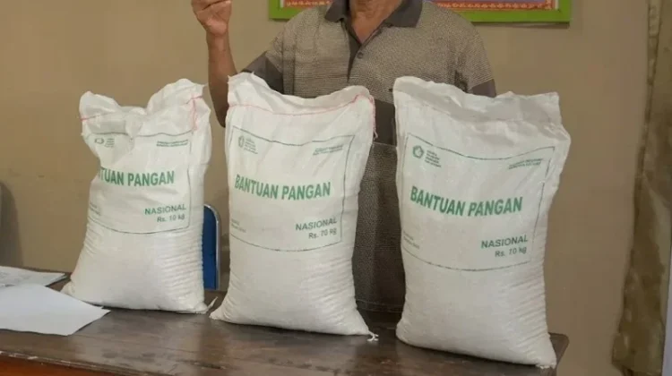 Pemkab Way Kanan Pastikan Beras Bantuan Pangan untuk Warga Terjamin dan Layak