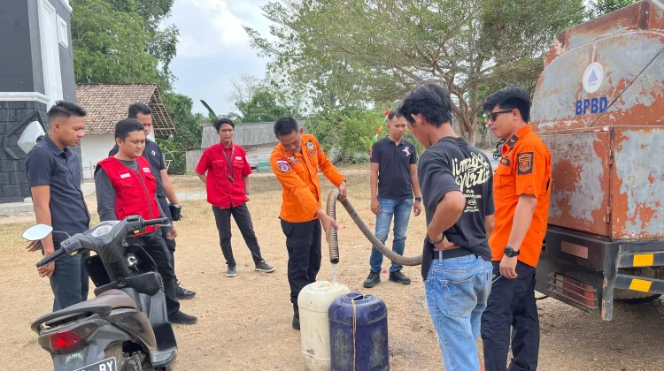 BPBD Way Kanan Salurkan 25 Ribu Liter Air Bersih