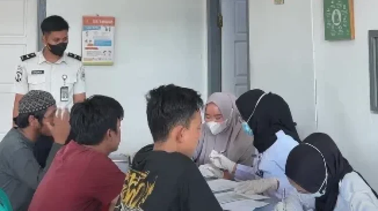 Lapas Way Kanan Periksa Kesehatan Narapidana Mutasi