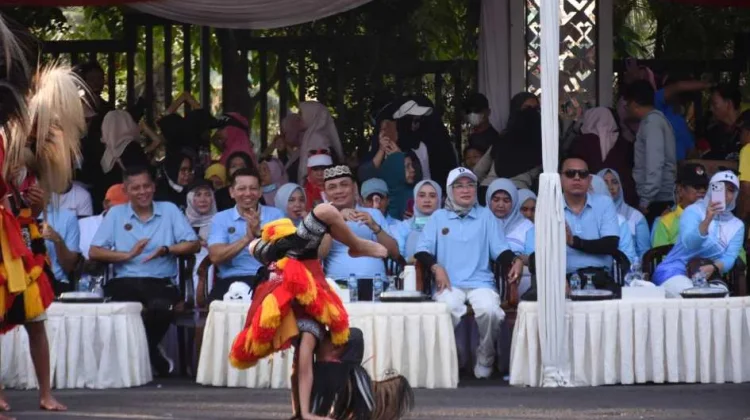 Sinergi Pemkot-Korem 043/Gatam Semarakkan CFD Metro
