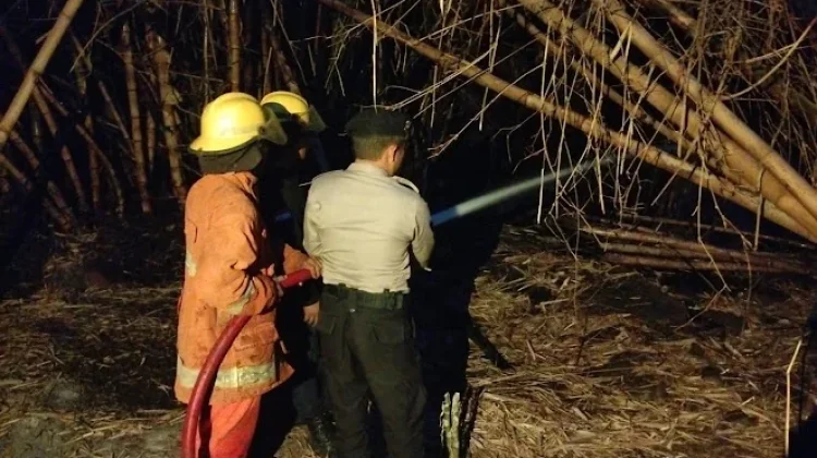 Kebakaran Lahan di Metro Timur akibat Sampah
