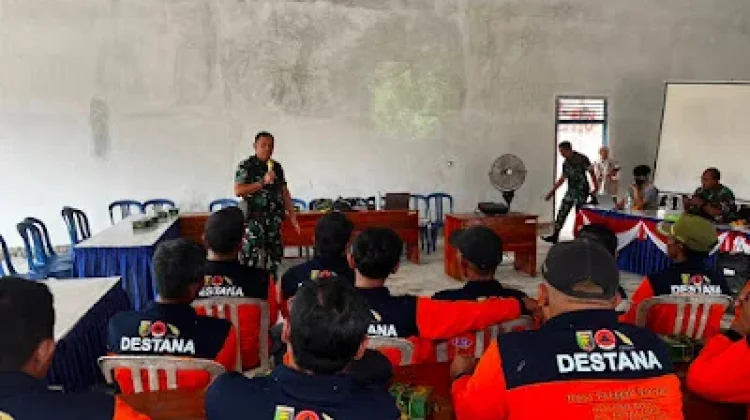 Tim Mabes TNI Edukasi Karhutla Rama Nirwana