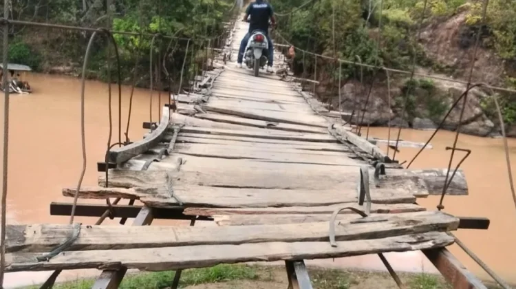 Jembatan Gantung Ojo Lali-Gistang Way Kanan Rusak, Warga Minta Segera Diperbaiki