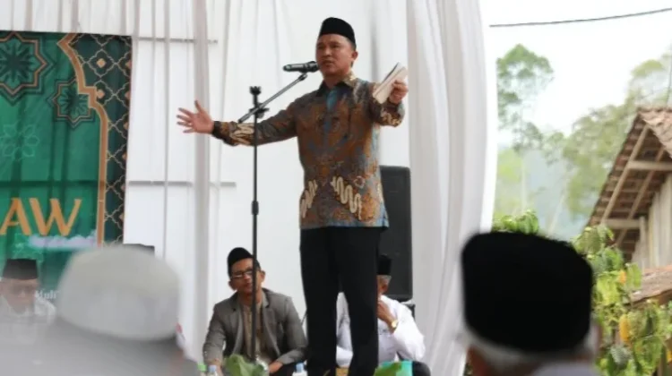 Bupati Lambar Minta Data Ulang Penerima Bantuan Iuran BPJS