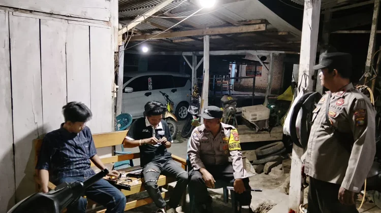 Patroli Malam, Polsek Umpu Semenguk Ajak Warga Aktif Siskamling