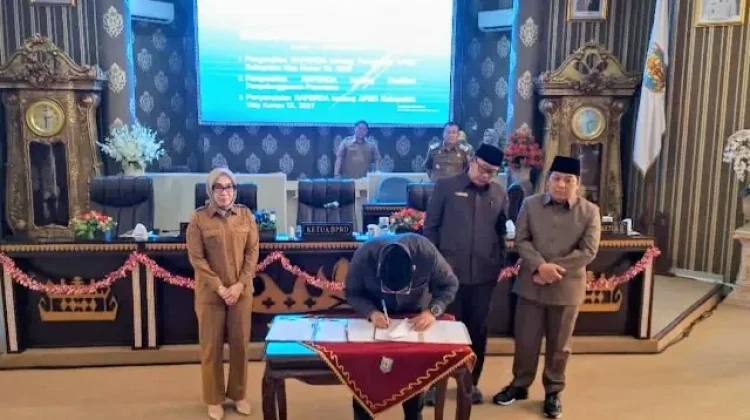 Perda Fasilitasi Pesantren Disahkan, APBD Way Kanan Bisa Dialokasikan