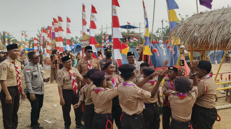 Perkemahan Momentum Bentuk Karakter Generasi Muda