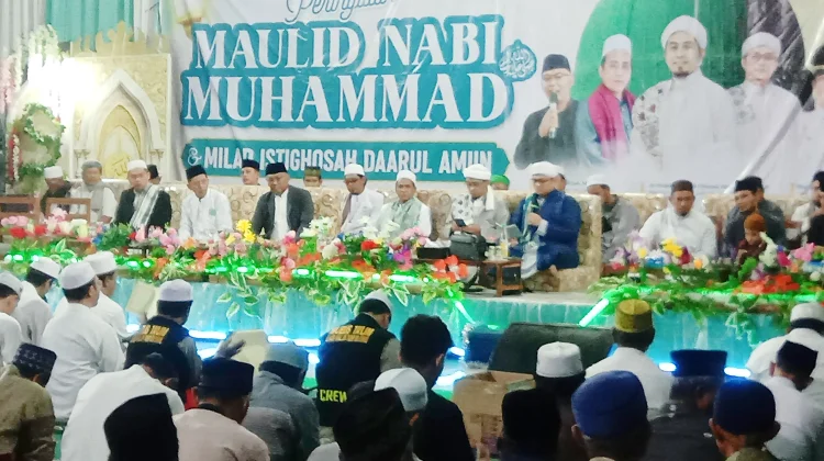 Ponpes Daarul Amiin Perkuat Guyub Santri dan Masyarakat Melalui Maulid Arbain