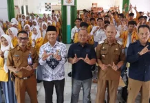 Kesbangpol Way Kanan Berikan Edukasi Politik ke Pelajar