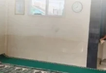 KUA Negeri Agung Bersihkan Masjid Sambut Ramadhan 1447 H