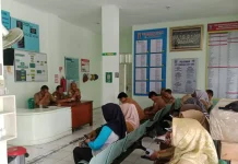 Sejumlah Puskesmas di Way Kanan Terima Akreditasi Paripurna