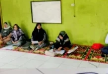 Penyuluh Agama KUA Gunung Labuhan Tetap Bimbing Pengajian di Bulan Puasa