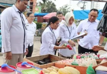 Balai POM Tulang Bawang Edukasi Pedagang Takjil Soal Kemasan Aman
