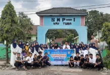 SMPN 1 Way Tuba Bagikan 400 Takjil, Tanamkan Kepedulian Sosial